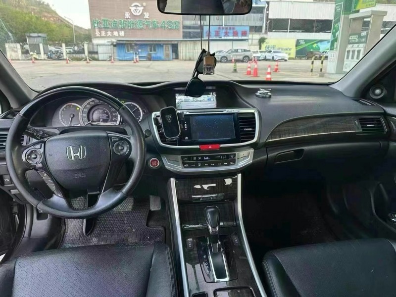 广州14年本田雅阁4