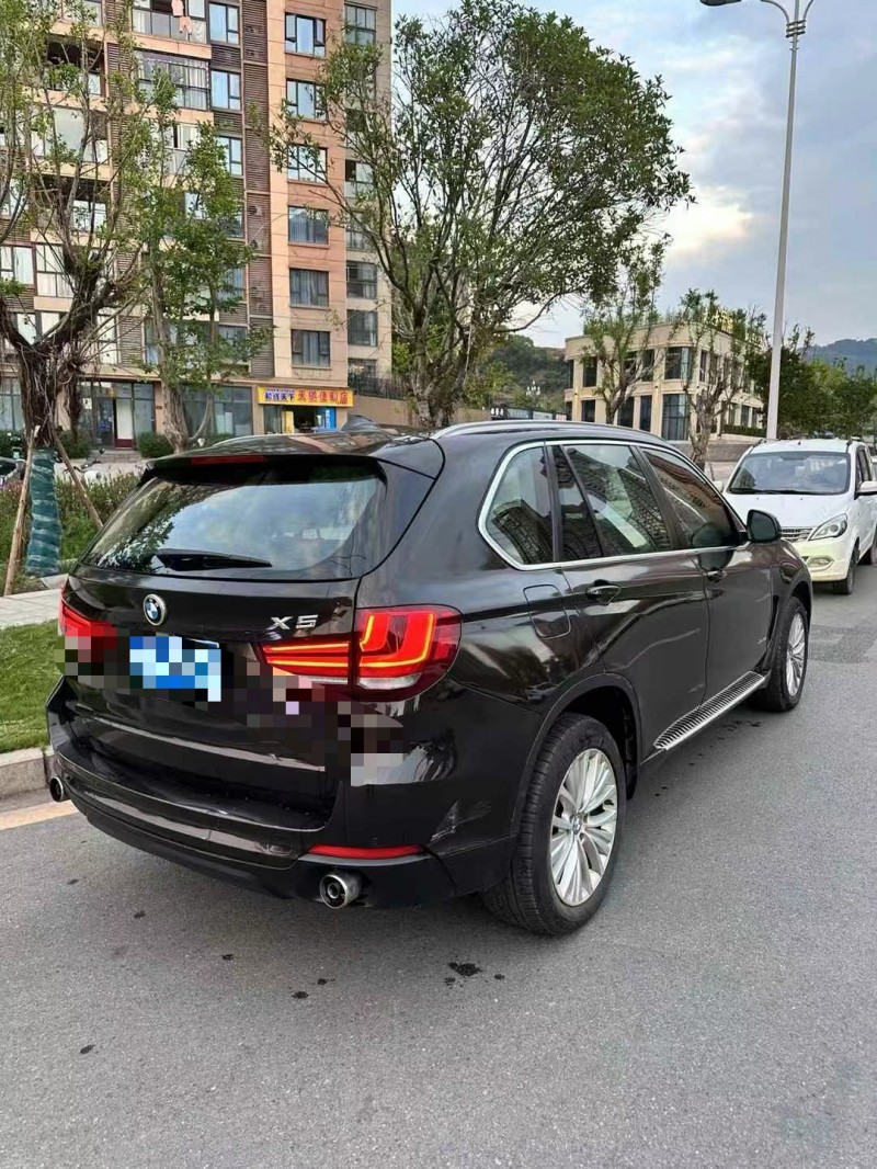 重慶15年寶馬X58