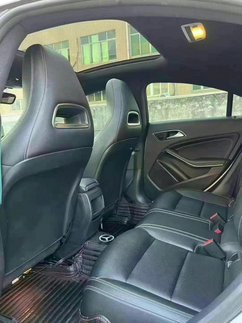 广州18年奔驰CLA7