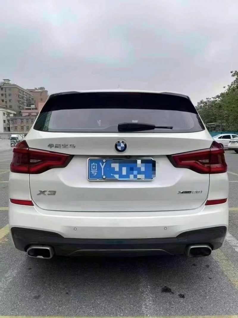 广州19年宝马X39