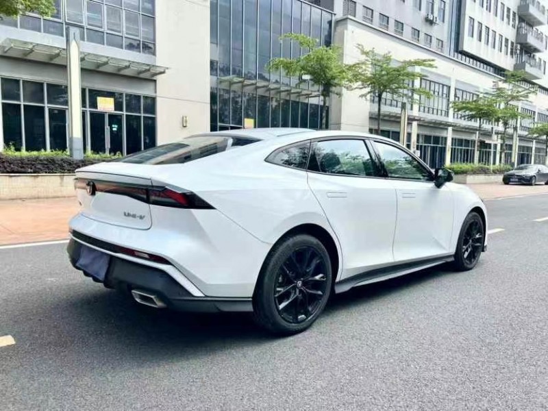 東莞24年長安汽車UNI9
