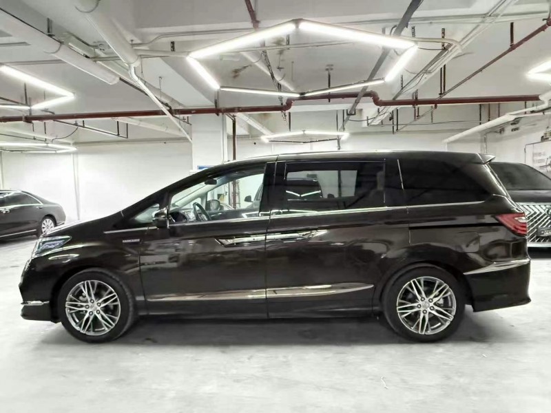 广州19年本田艾力绅4