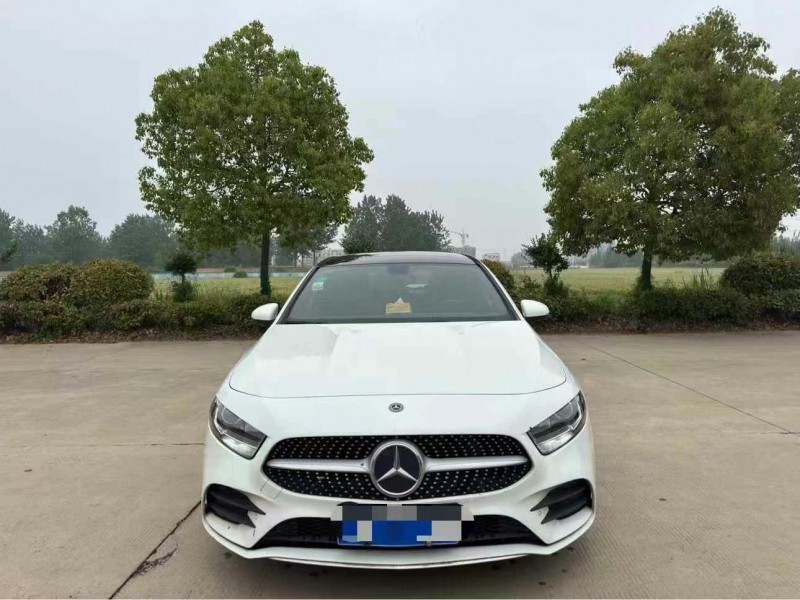 泰州19年奔驰A1
