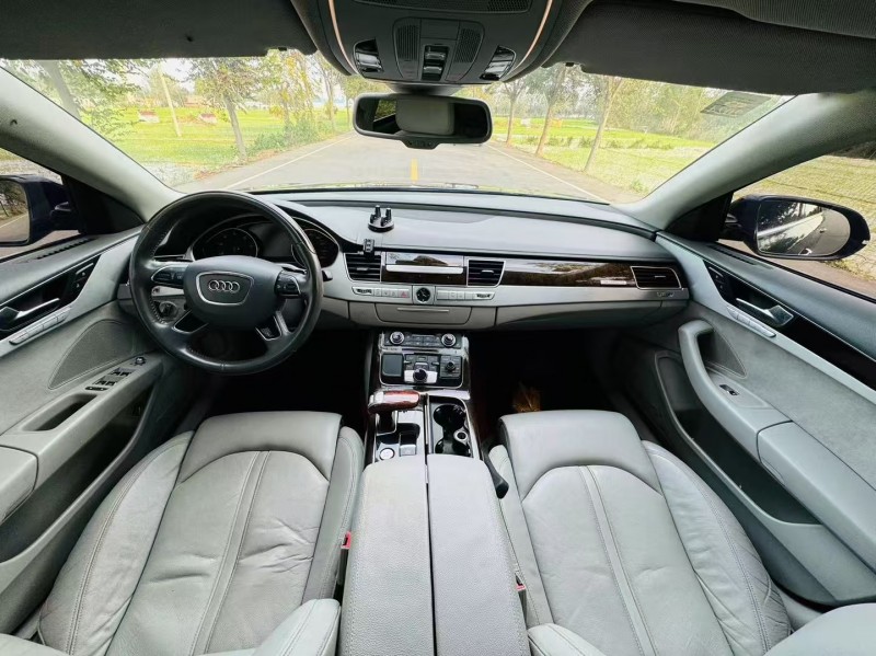 徐州14年奥迪A8L4