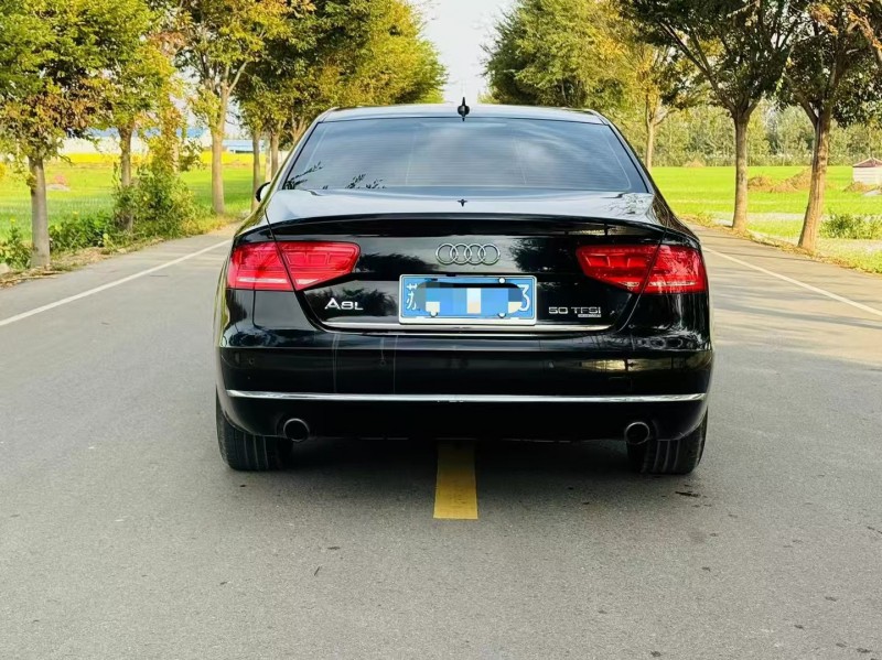 徐州14年奥迪A8L9