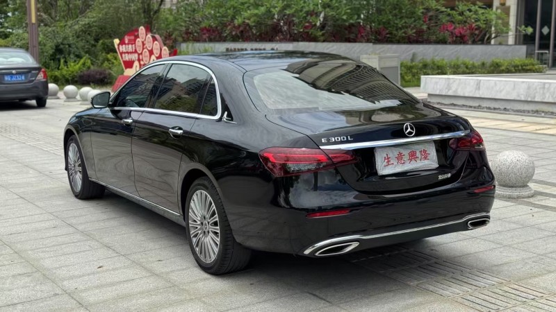 广州22年奔驰E7