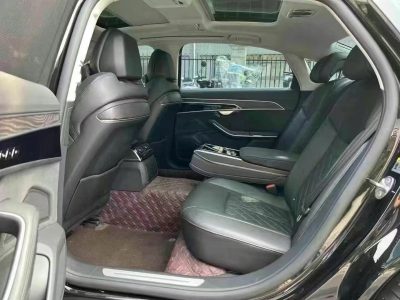 广州23年奥迪A8L4