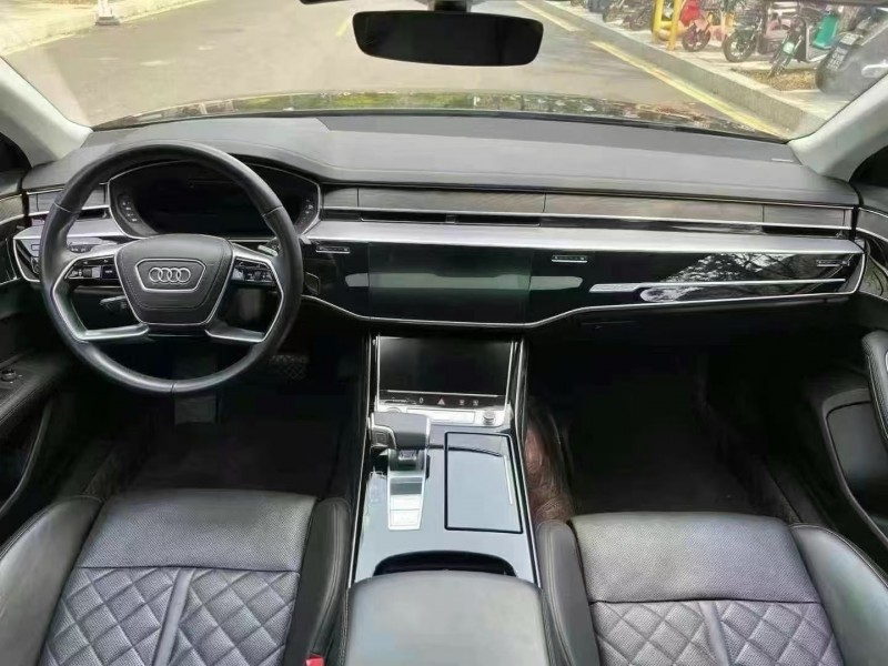 广州23年奥迪A8L5