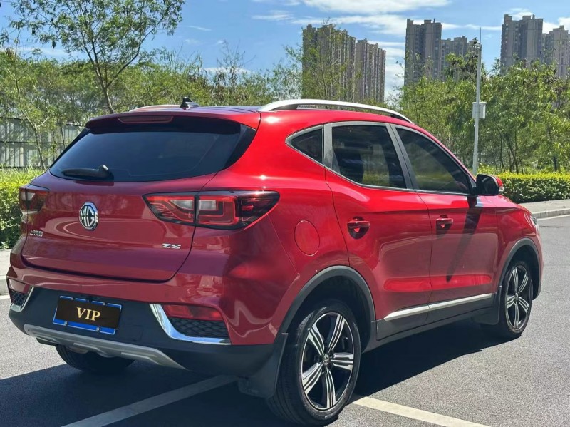 東莞19年名爵ZS7