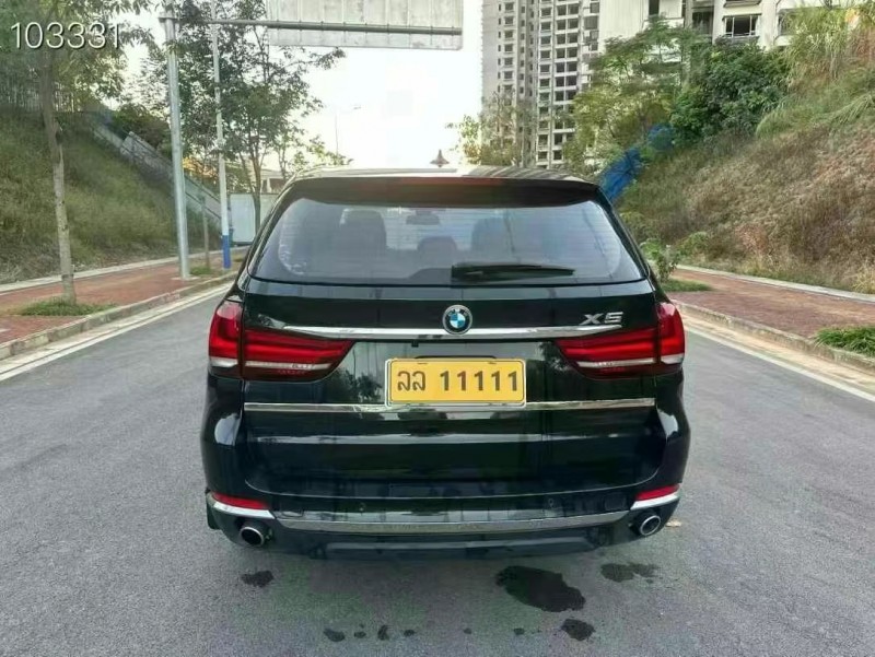 南寧17年寶馬X59