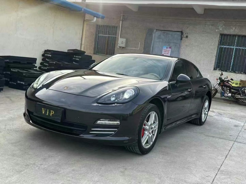 湘潭12年保时捷帕拉梅拉3