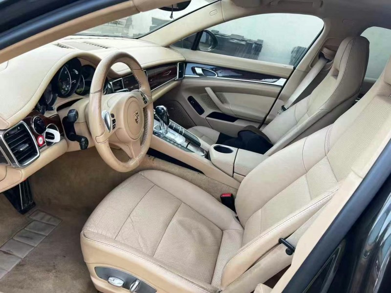 湘潭12年保时捷帕拉梅拉5