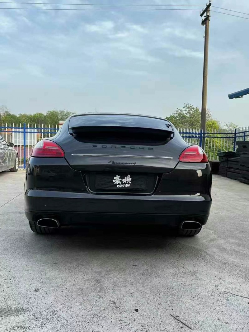 湘潭12年保时捷帕拉梅拉9