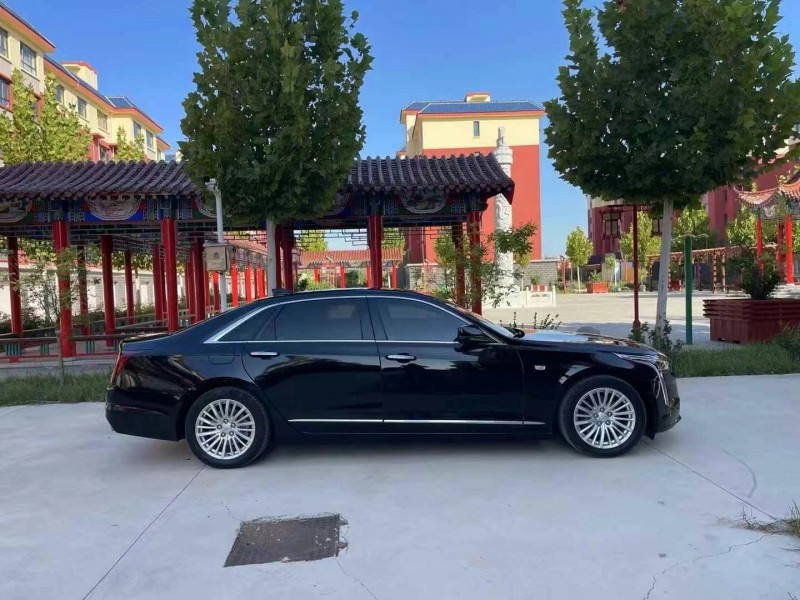 天津22年凱迪拉克CT64
