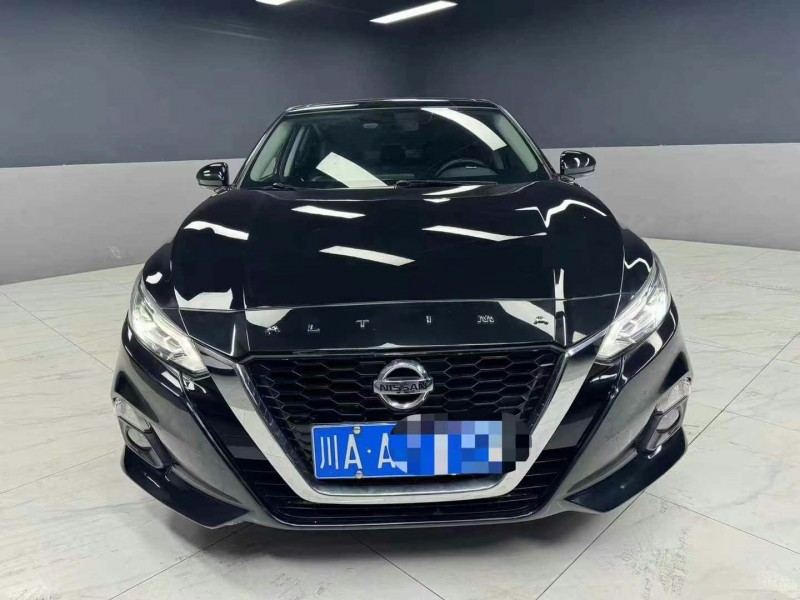 成都21年日產天籟1