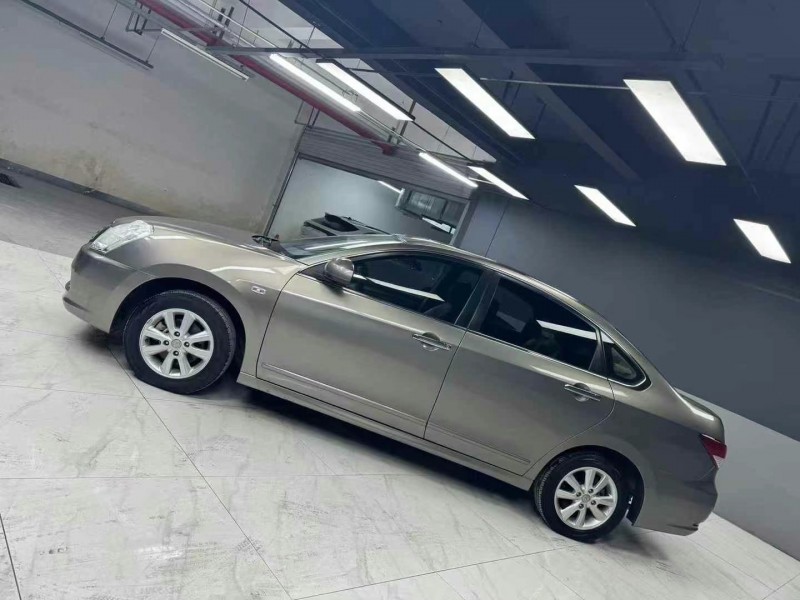 成都18年日產軒逸2