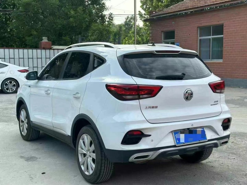 泰安22年名爵ZS8