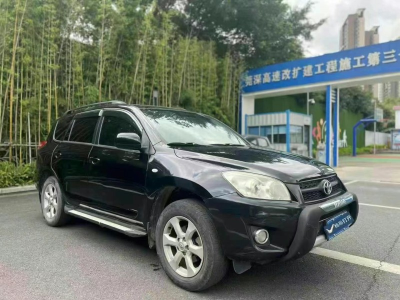 广州11年丰田RAV42