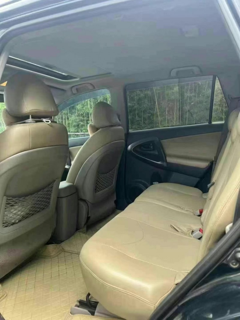 广州11年丰田RAV46