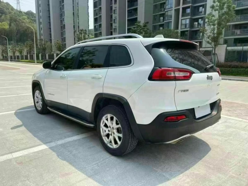 無錫18年Jeep自由光7