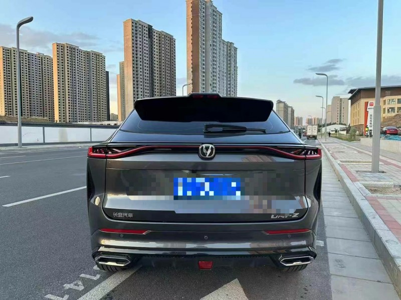 鄭州25年長安汽車UNI9
