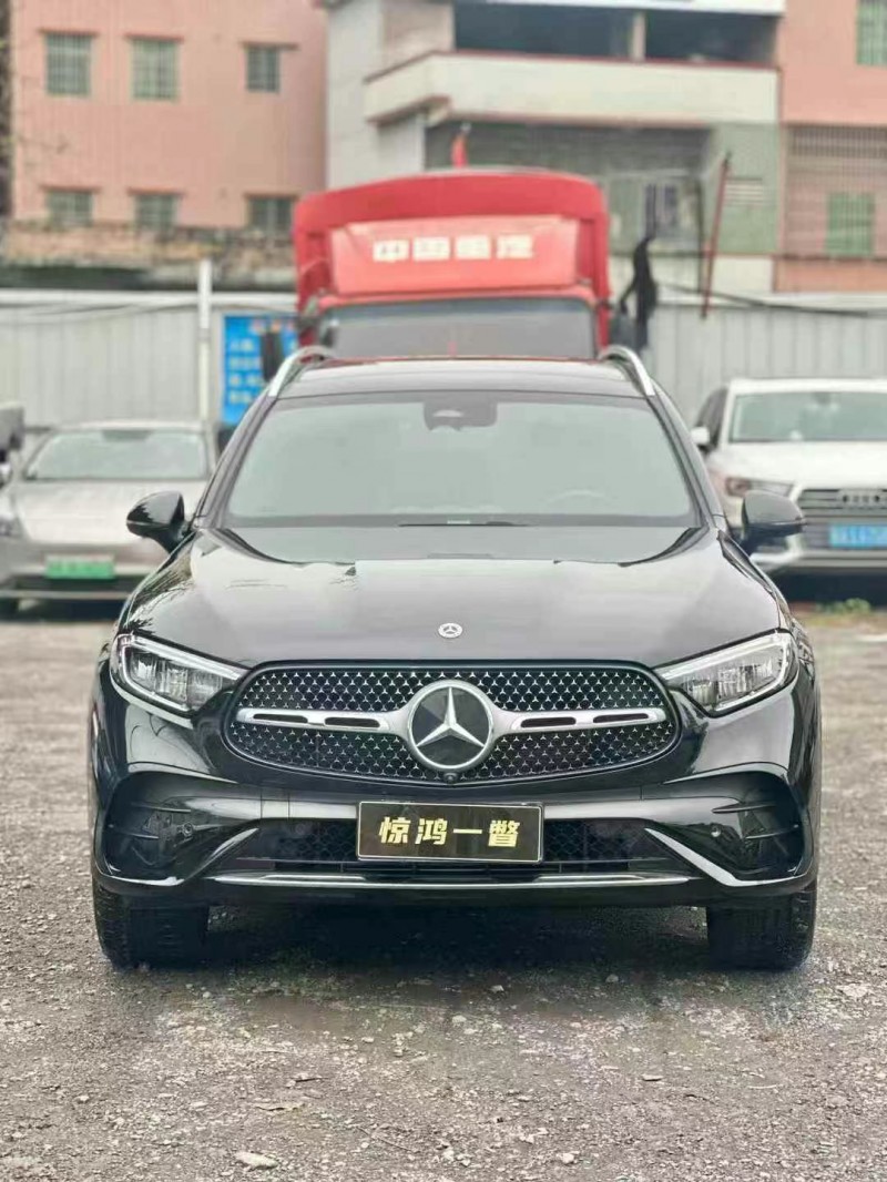 广州23年奔驰GLC1