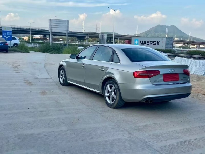 广州14年奥迪A4L8