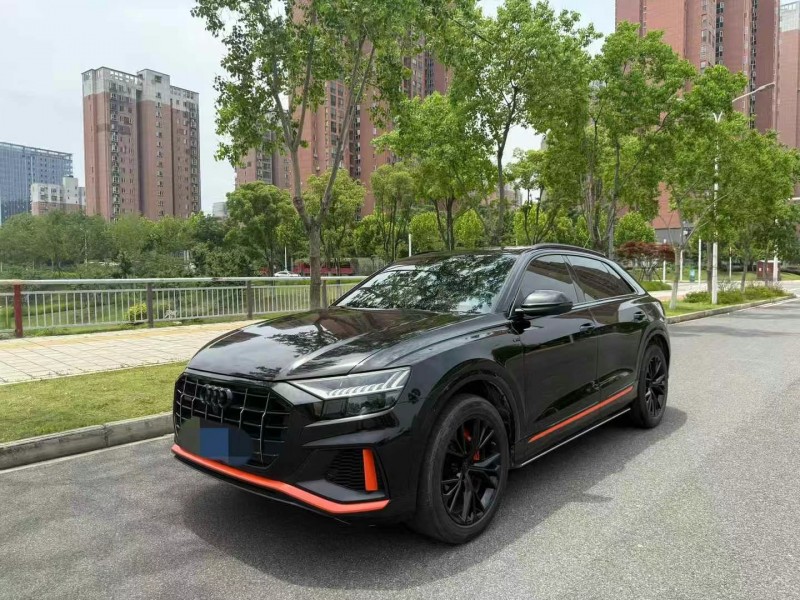 武漢20年奧迪Q83