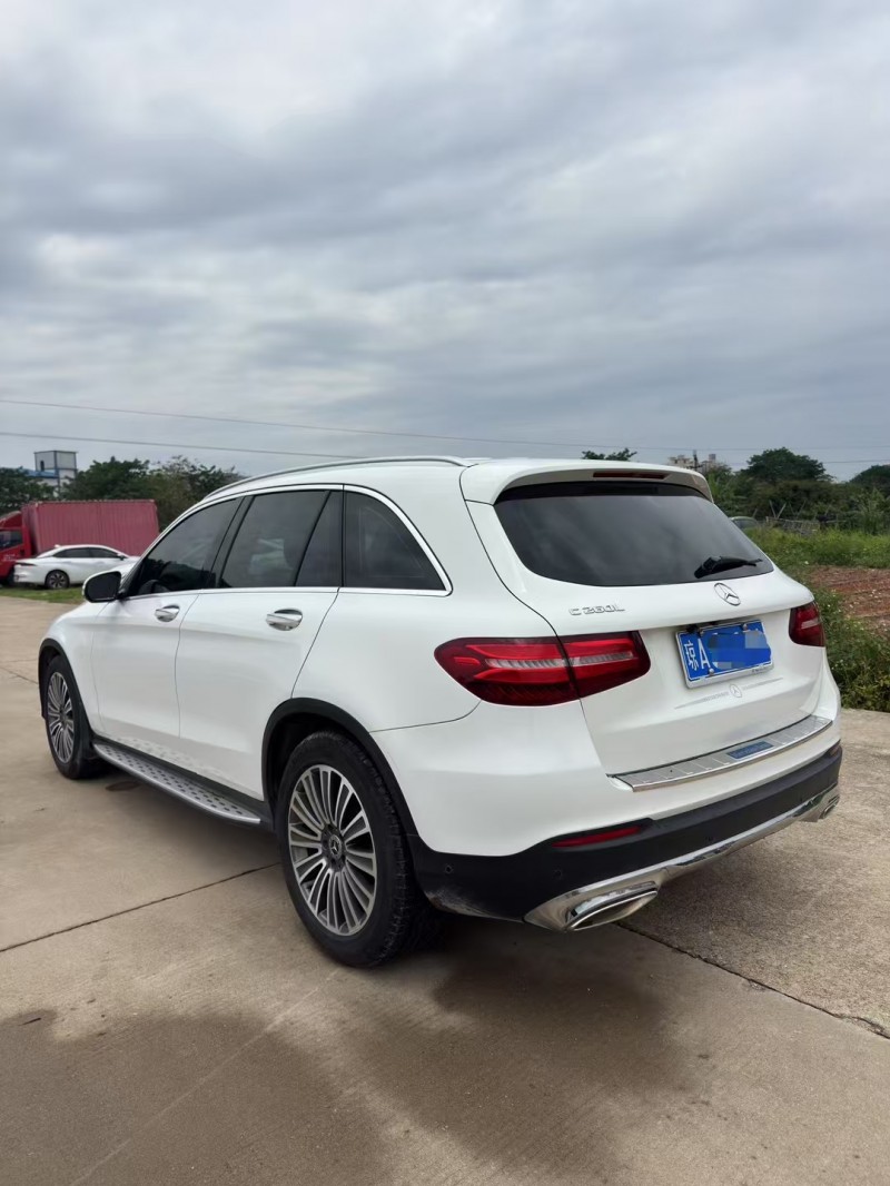 广州17年奔驰GLC4