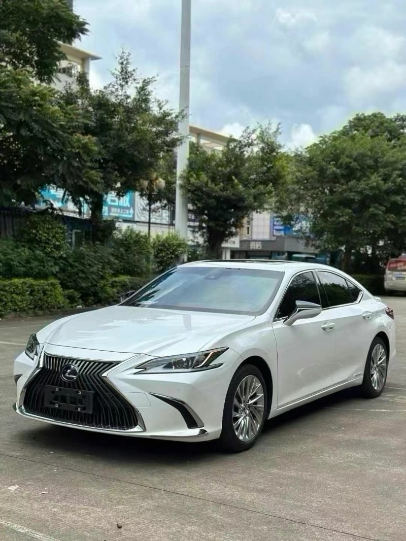 广州21年雷克萨斯ES2