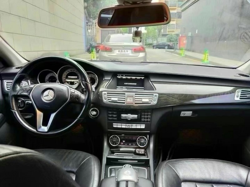 广州13年奔驰CLS3