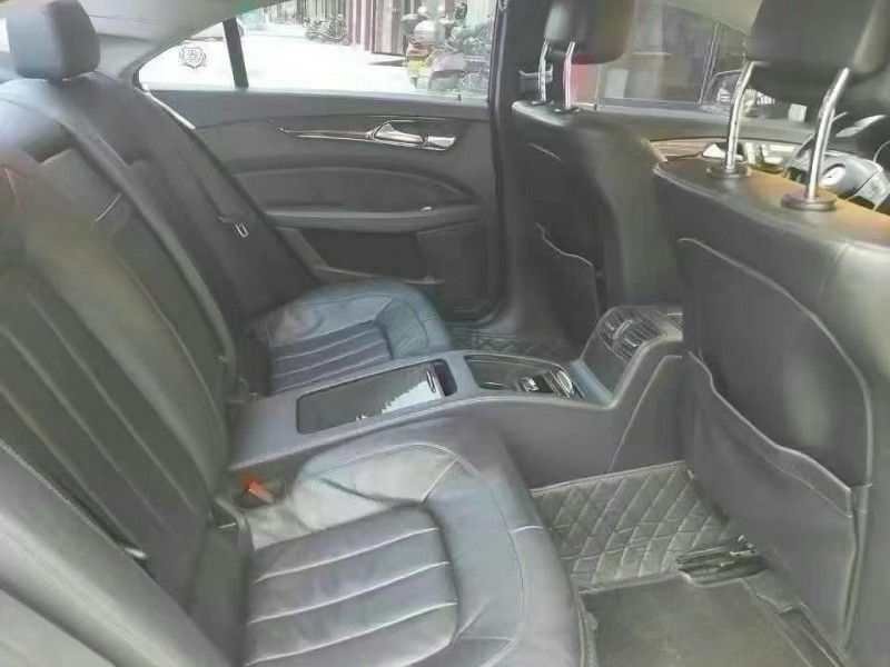 广州13年奔驰CLS4