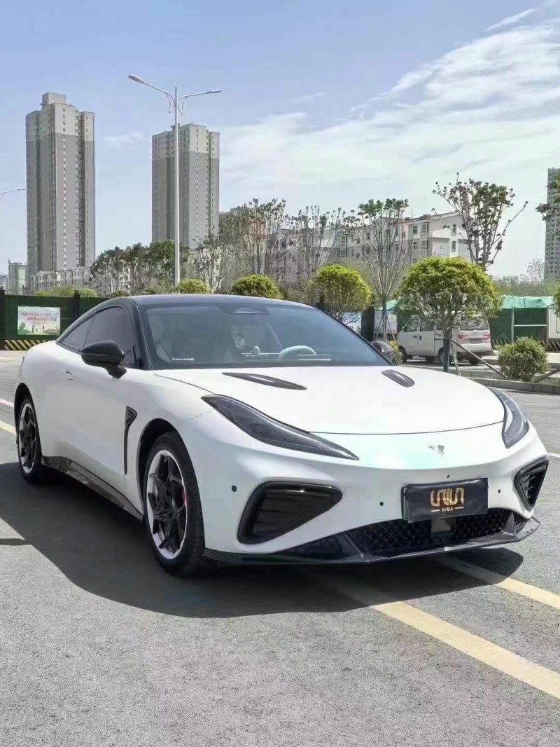西安24年哪吒GT4
