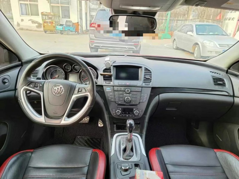 聊城12年别克君威6