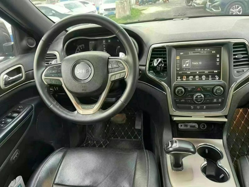 廣州14年Jeep大切諾基8