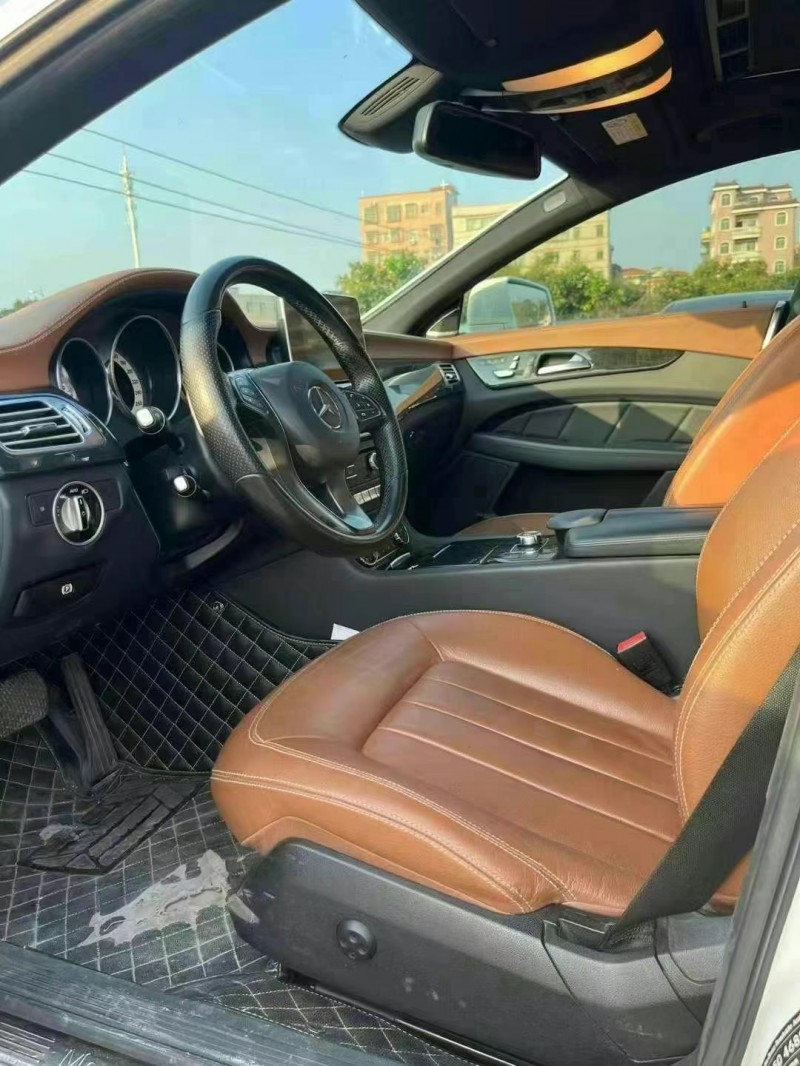 广州16年奔驰CLS5