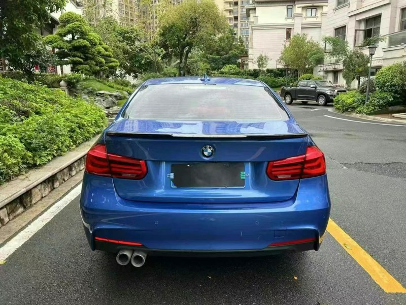 广州19年宝马3系9