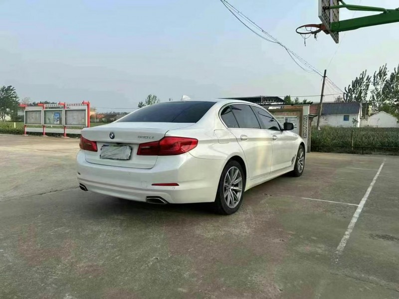 徐州18年宝马5系4