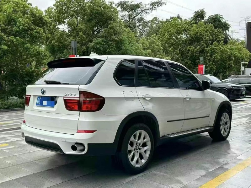 广州14年宝马X58