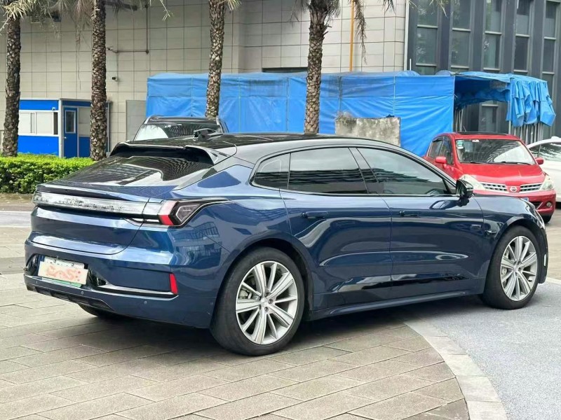 佛山23年極氪汽車0018