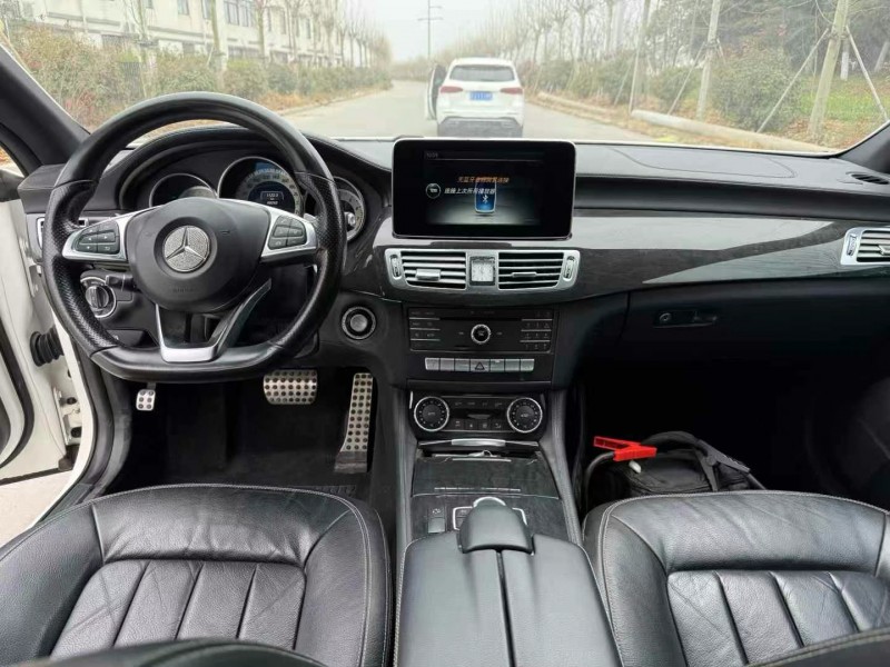 徐州17年奔驰CLS8