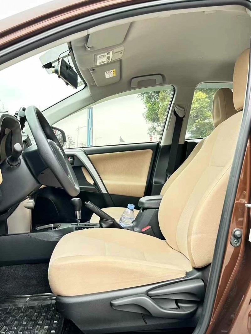 東莞19年豐田RAV4榮放5