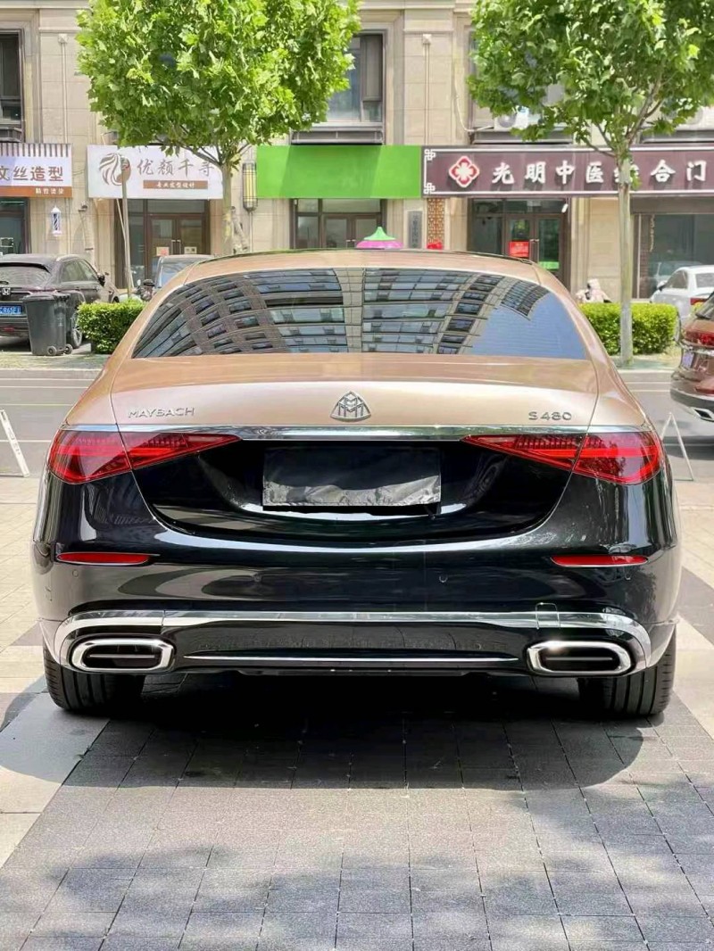 徐州24年奔驰迈巴赫S级9