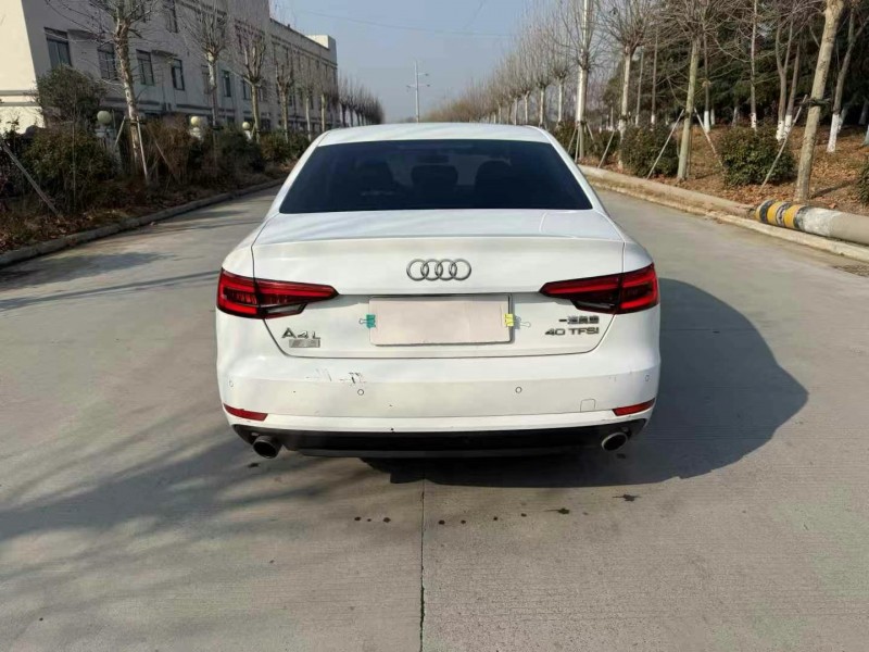 徐州17年奧迪A4L5