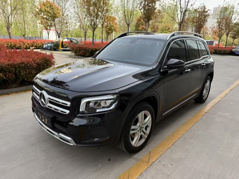 济宁22年奔驰GLB2