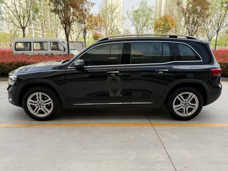 济宁22年奔驰GLB8