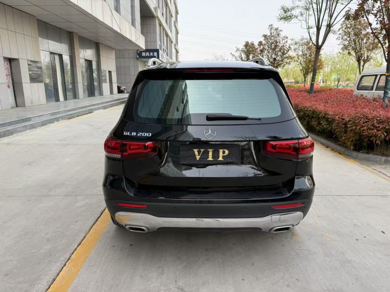济宁22年奔驰GLB9