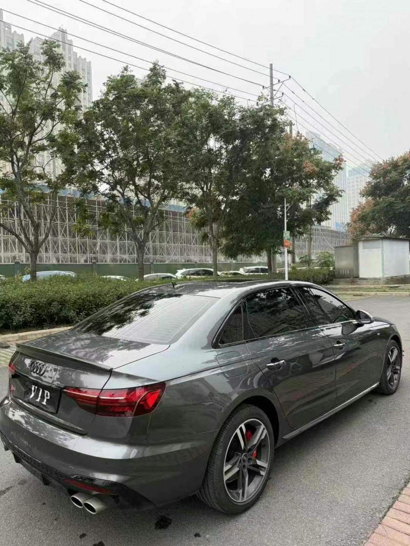 襄陽23年奧迪A4L5