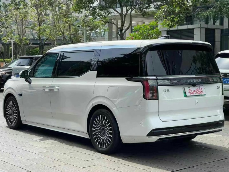 佛山23年極氪汽車0098