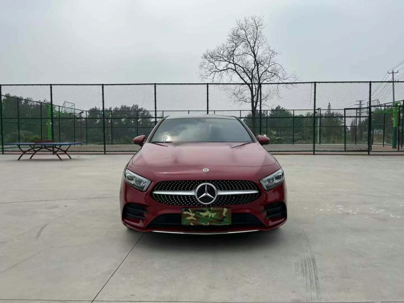 徐州21年奔驰A1